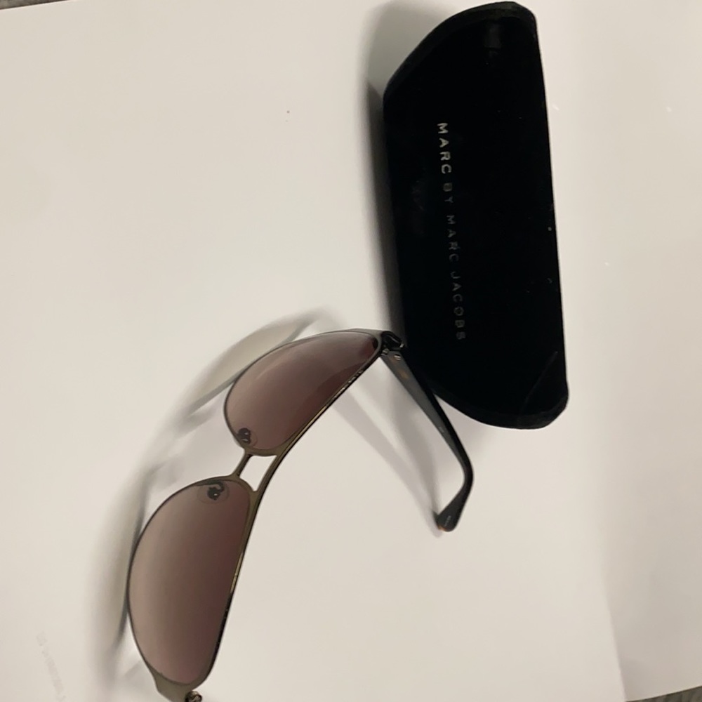 Sunglasses - Picture 3 of 3